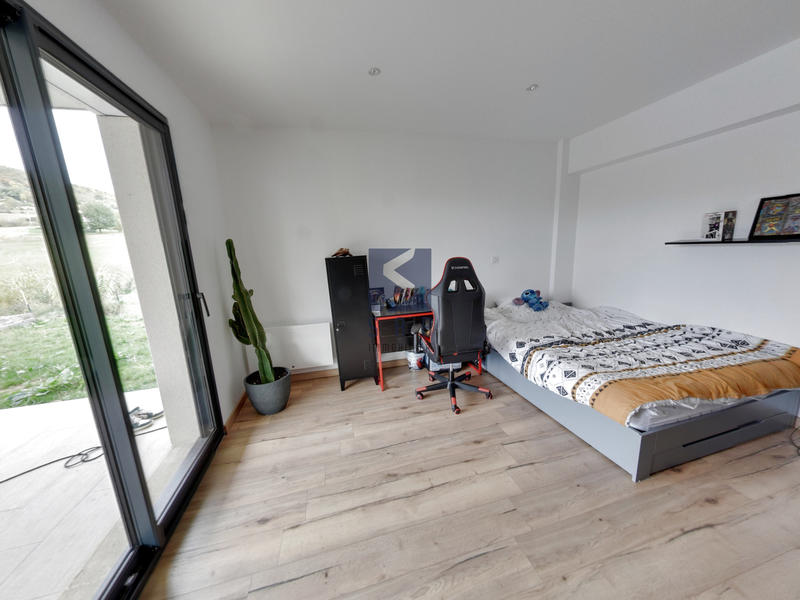 Villa - 120 m² - 5 pièces