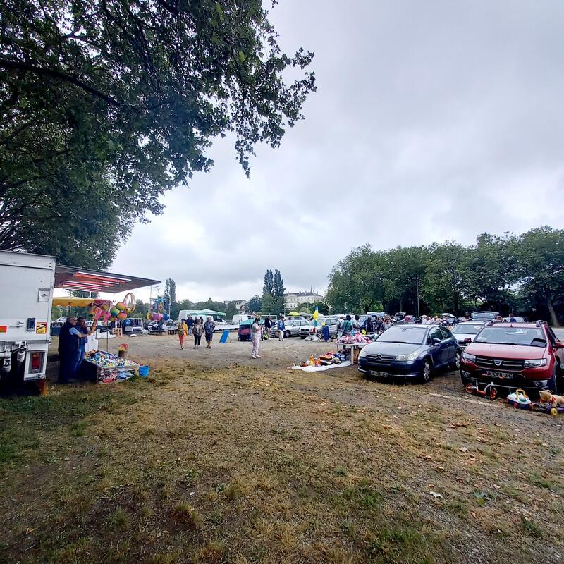 Vide grenier - brocante