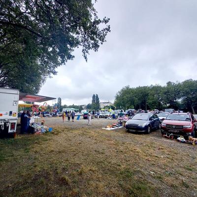 Vide grenier - brocante