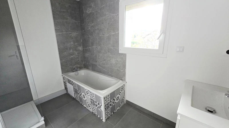 Maison - 136 m² - 5 pièces