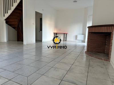 Maison - 84 m² - 5 pièces