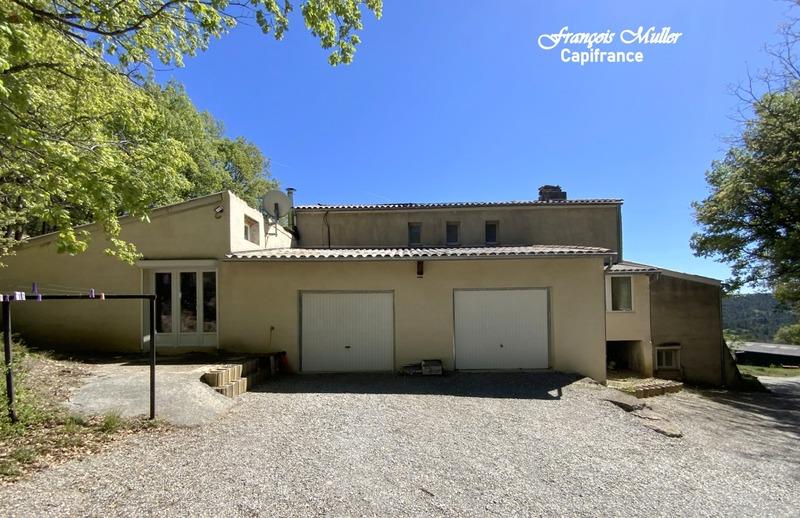Villa - 325 m² - 12 pièces