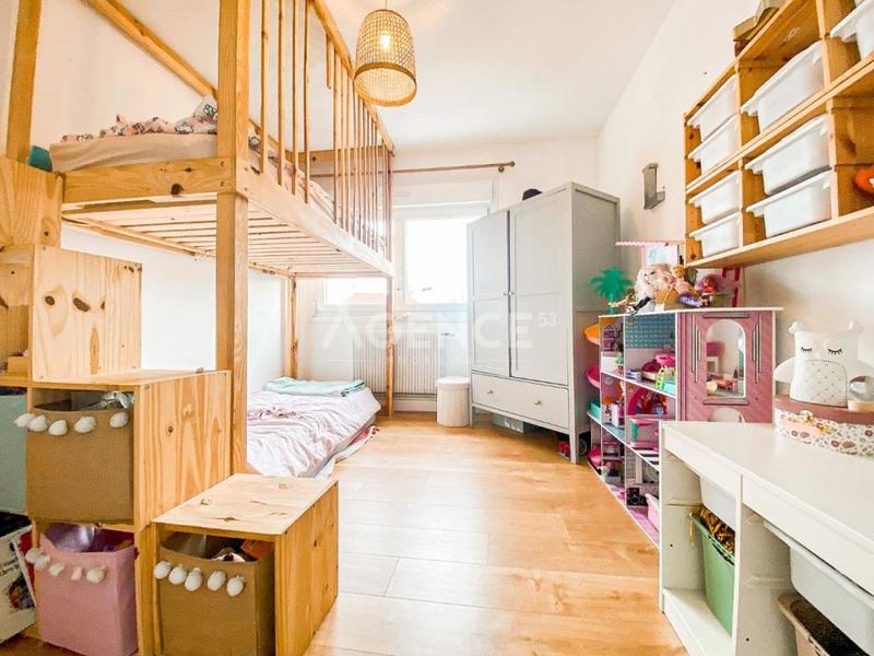 Maison - 98 m² - 5 pièces