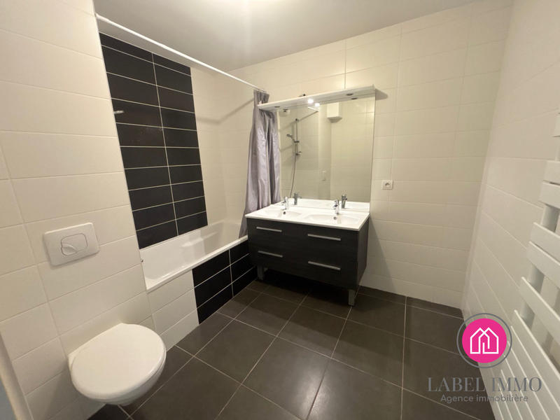 Appartement - 85 m² - 4 pièces