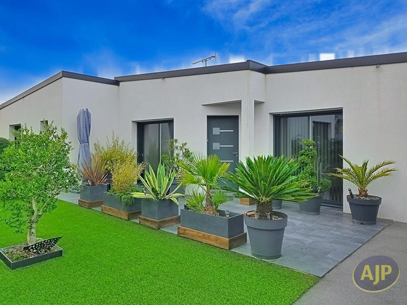 Maison - 95 m² - 3 pièces