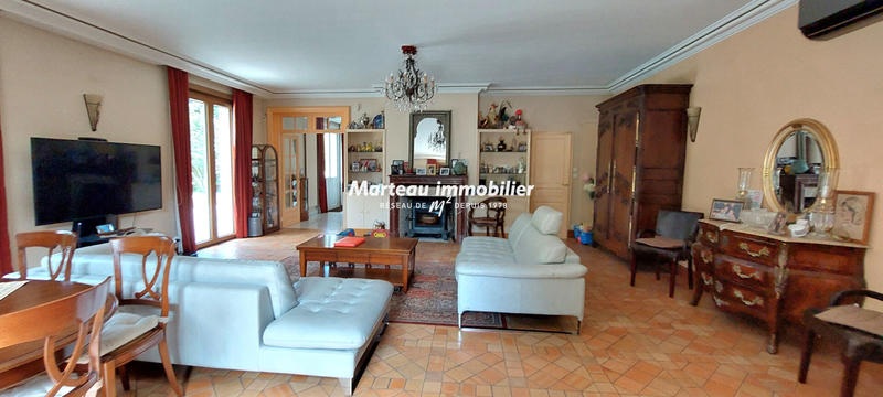 Maison - 204 m² - 7 pièces