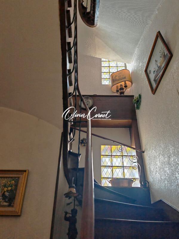 Maison - 186 m² - 7 pièces