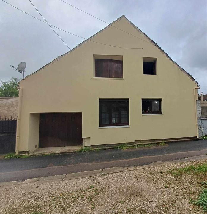 Maison traditionnelle - 125 m² - 5 pièces