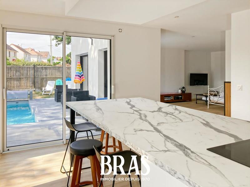 Maison - 160 m² - 6 pièces