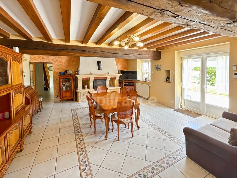 Maison en pierre - 142 m² - 5 pièces