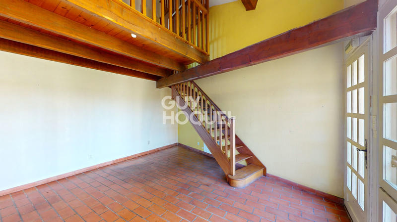 Maison - 284 m² - 11 pièces