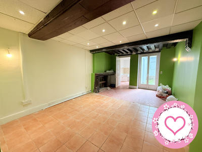 Local commercial - 133 m² - 7 pièces