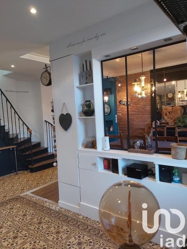 Maison - 215 m² - 7 pièces