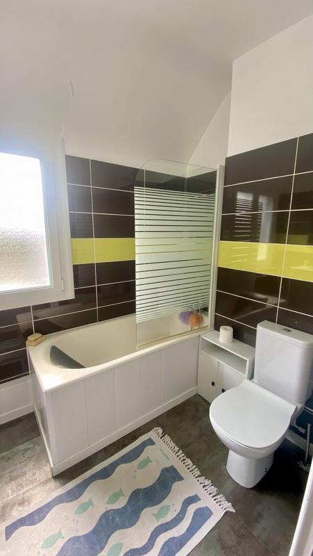 Maison - 84 m² - 4 pièces