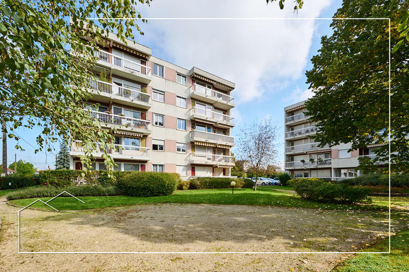 Appartement - 94 m² - 5 pièces