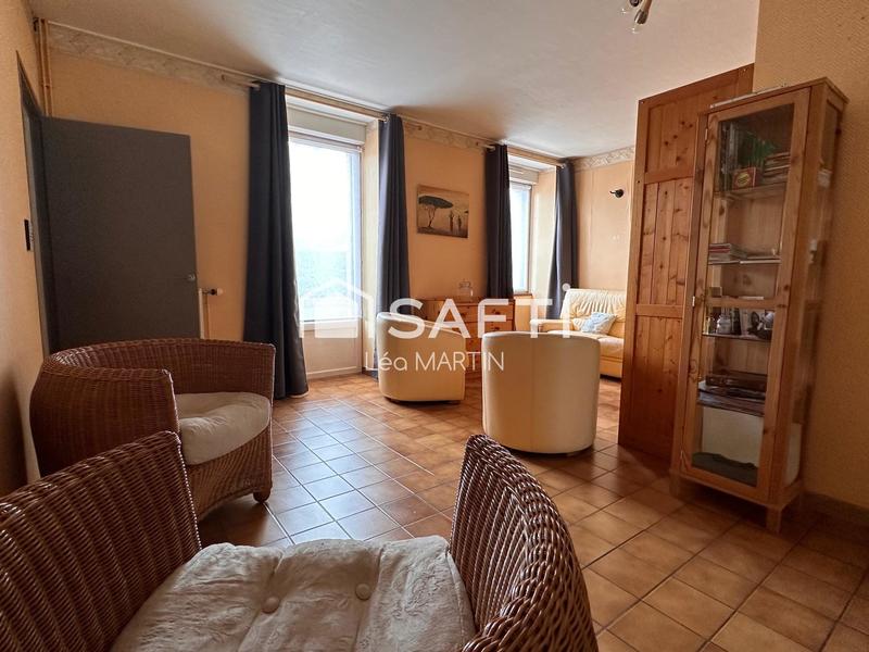 Maison - 200 m² - 7 pièces