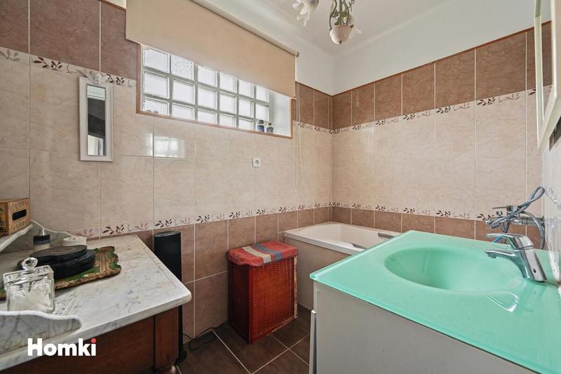 Maison - 174 m² - 6 pièces