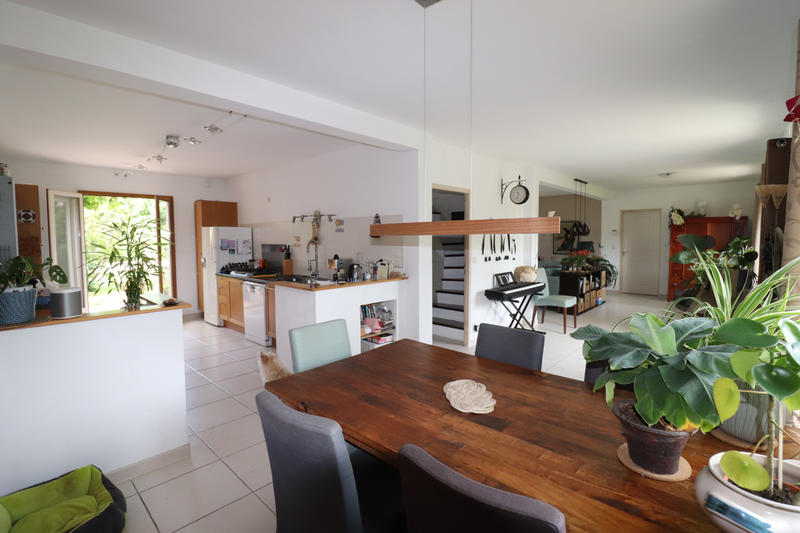 Villa - 182 m² - 6 pièces