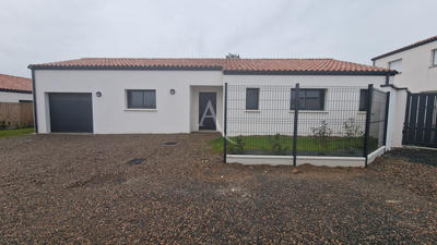 Maison - 100 m² - 4 pièces