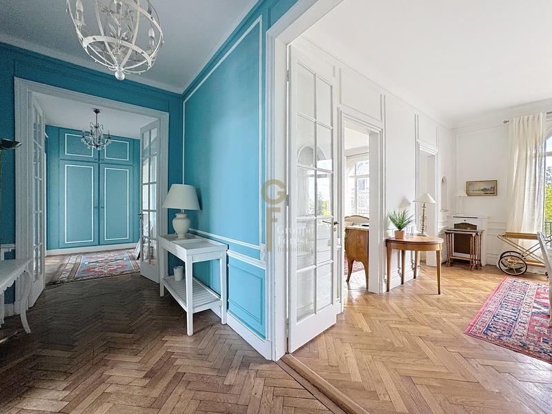 Appartement - 125 m² - 4 pièces