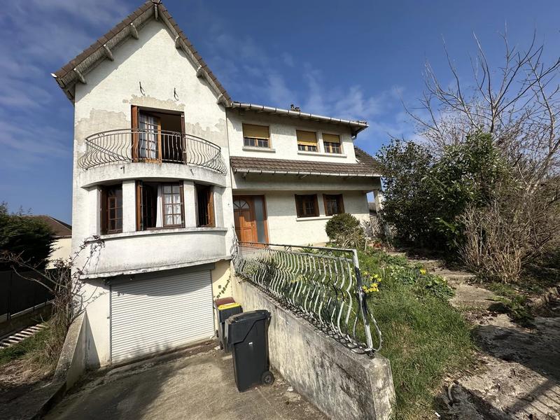 Maison - 152 m² - 7 pièces