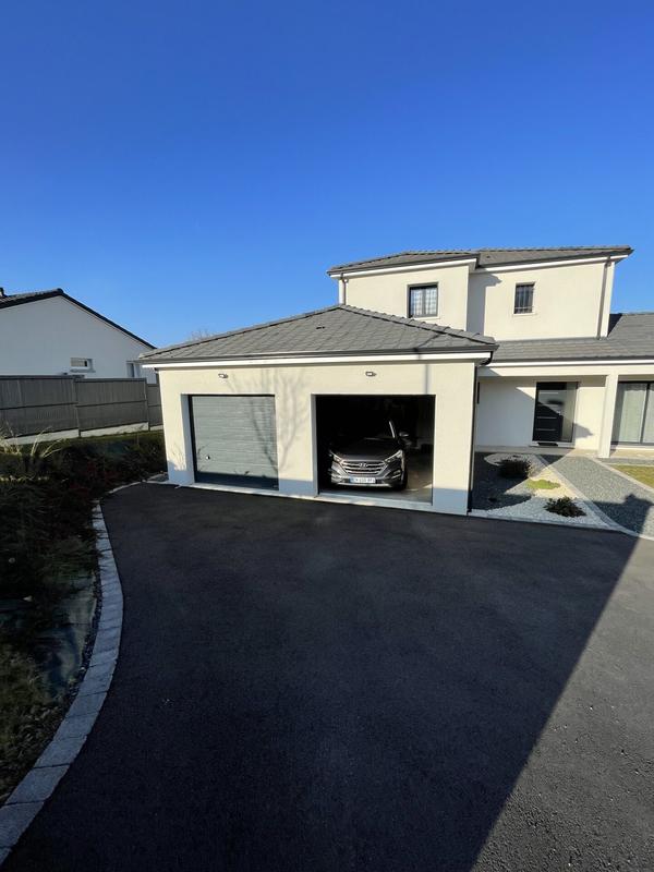 Maison - 143 m² - 7 pièces