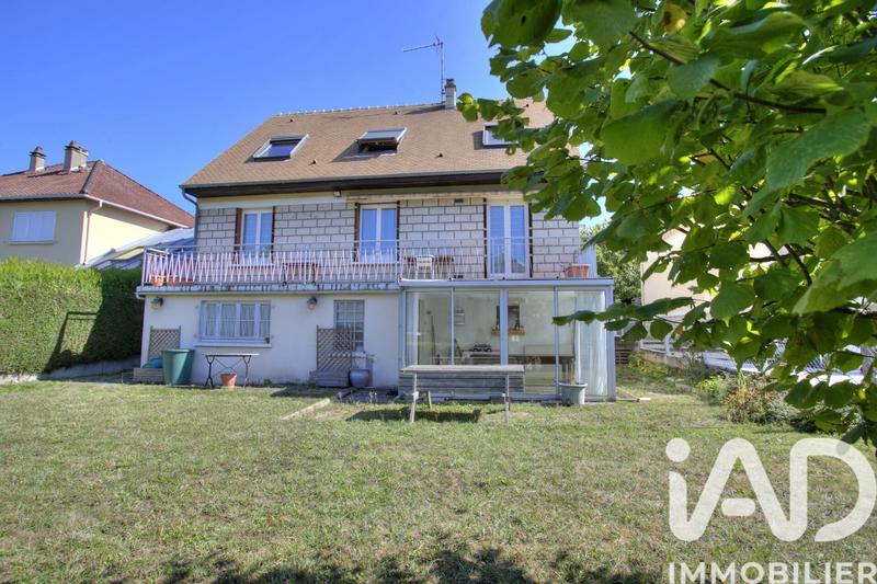 Maison - 143 m² - 6 pièces