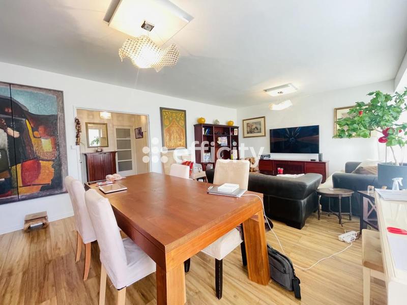 Appartement - 89 m² - 4 pièces