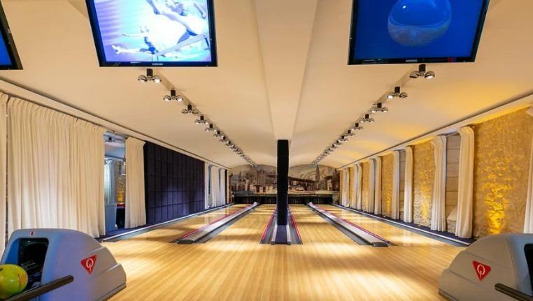 Manoir - 1 760 m² - 40 pièces