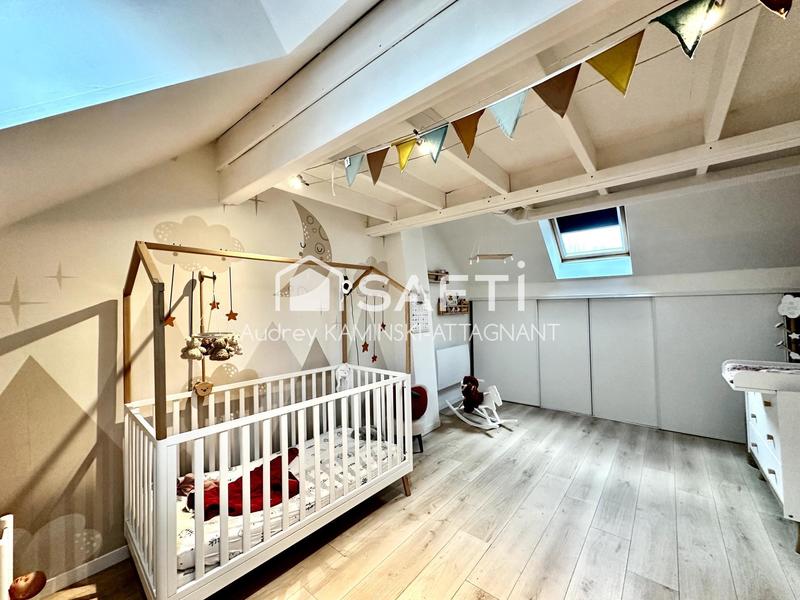 Maison - 94 m² - 5 pièces