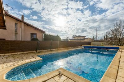 Maison - 188 m² - 8 pièces