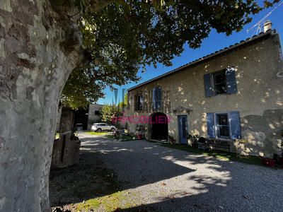 Mas - 187 m² - 8 pièces