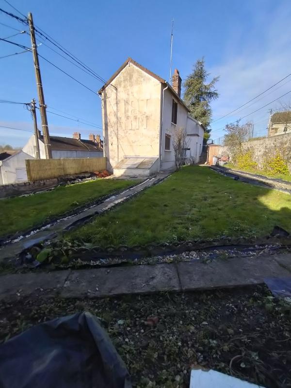 Maison - 90 m² - 4 pièces