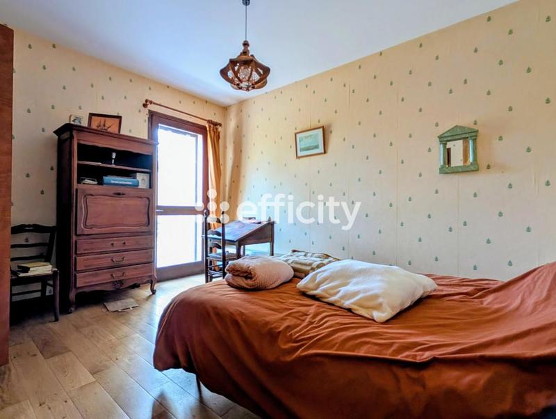 Maison - 140 m² - 7 pièces