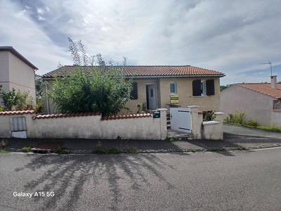 Maison - 102 m² - 5 pièces