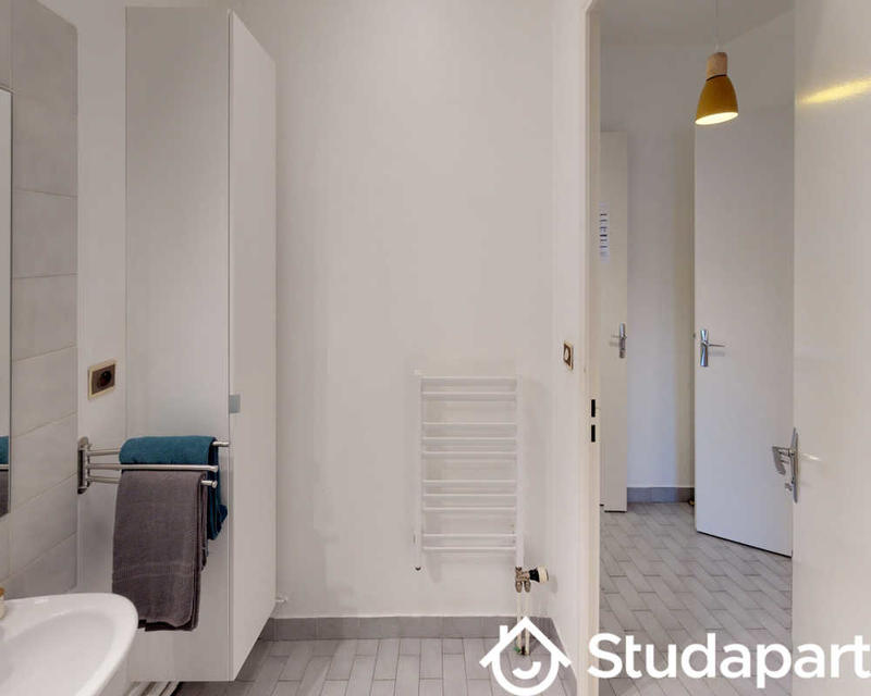 Chambre - 70 m² - 1 pièce