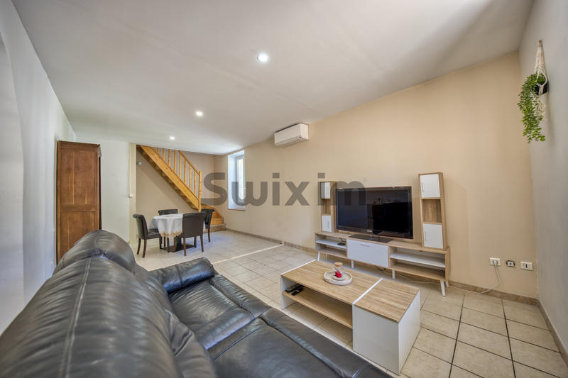 Appartement - 95 m² - 5 pièces