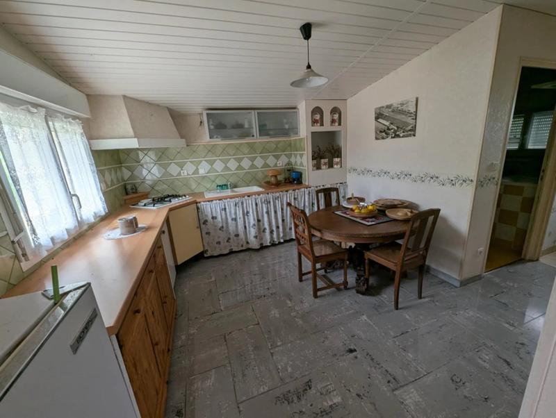 Maison - 217 m² - 5 pièces