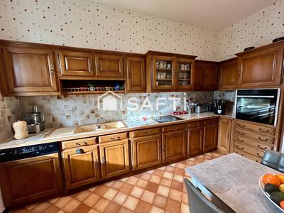 Maison - 154 m² - 8 pièces