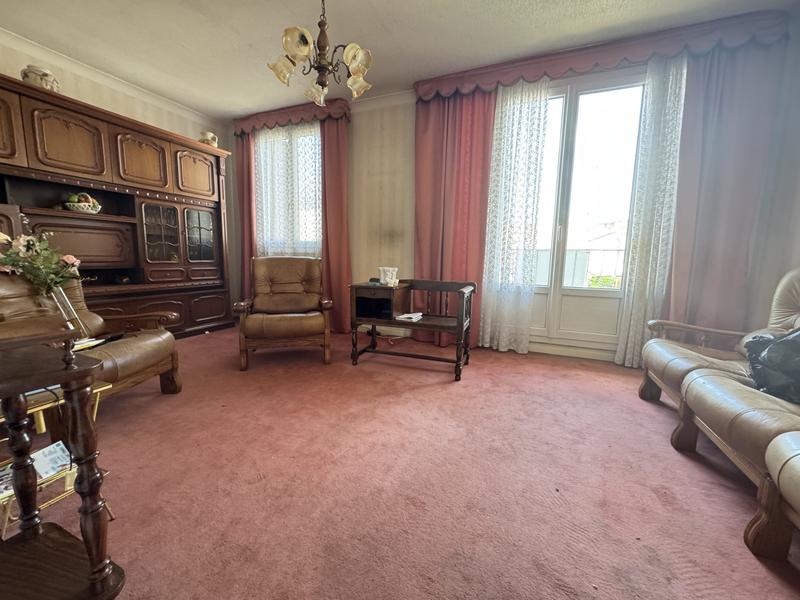 Maison - 96 m² - 4 pièces