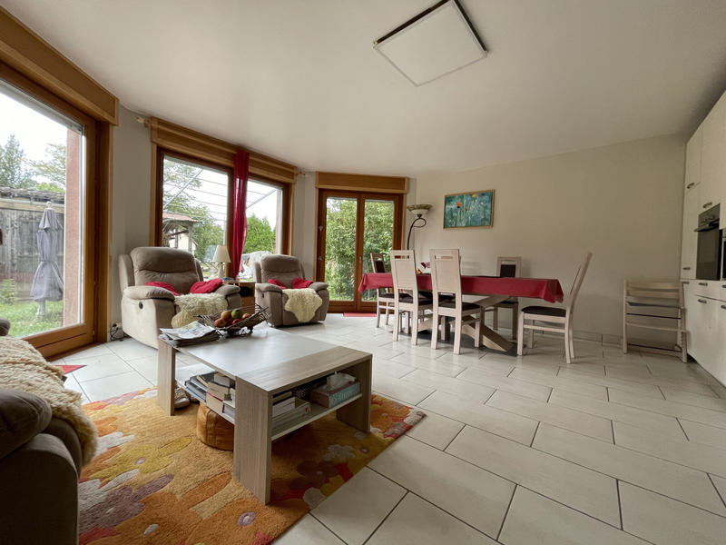 Maison - 211 m² - 6 pièces