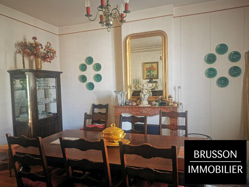 Maison - 189 m² - 8 pièces