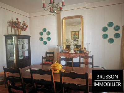 Maison - 189 m² - 8 pièces