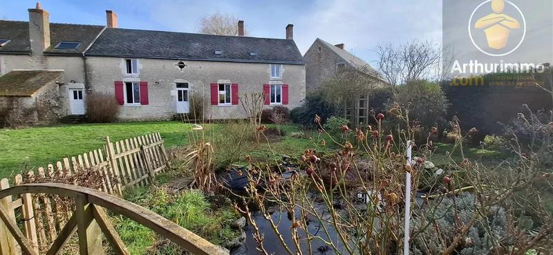 Maison - 273 m² - 8 pièces