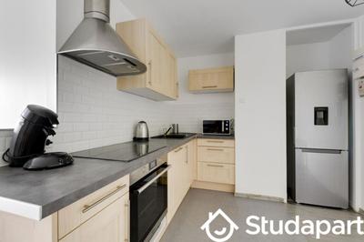 Chambre - 11 m² - 1 pièce