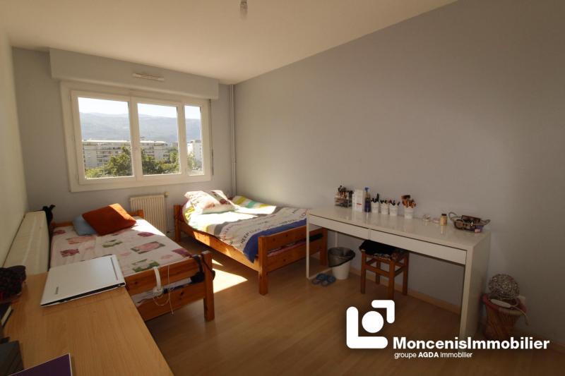 Appartement - 98 m² - 5 pièces