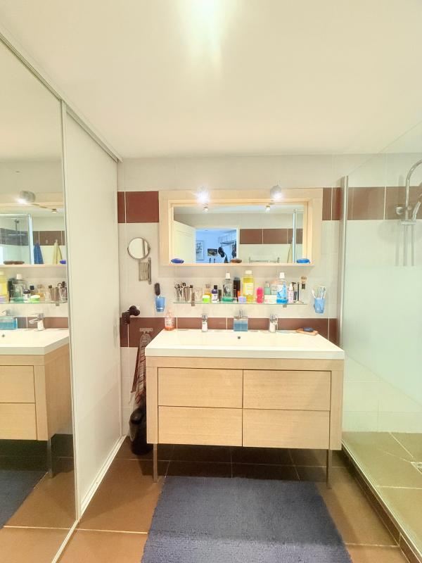 Appartement - 91 m² - 2 pièces