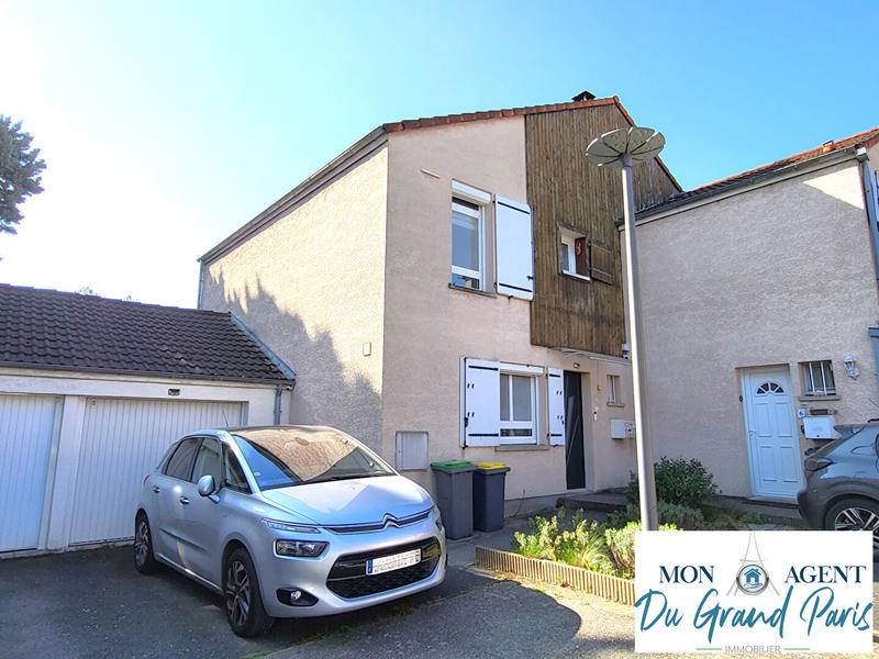 Maison - 94 m² - 5 pièces