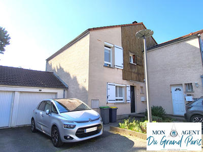 Maison - 94 m² - 5 pièces