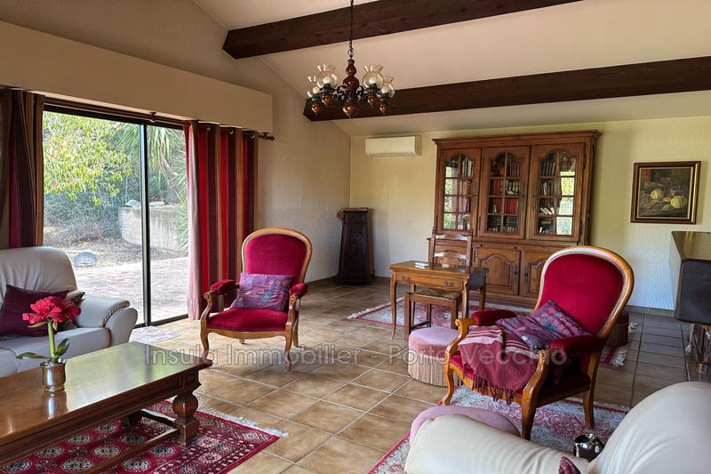 Maison - 99 m² - 6 pièces